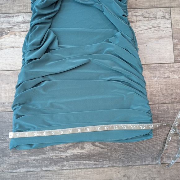 Norma Kamali Green Ruched Bodycon Midi Dress - Picture 11 of 12